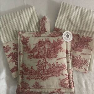 Red Toile Cotton Kitchen Towel and Pot Holder Set
